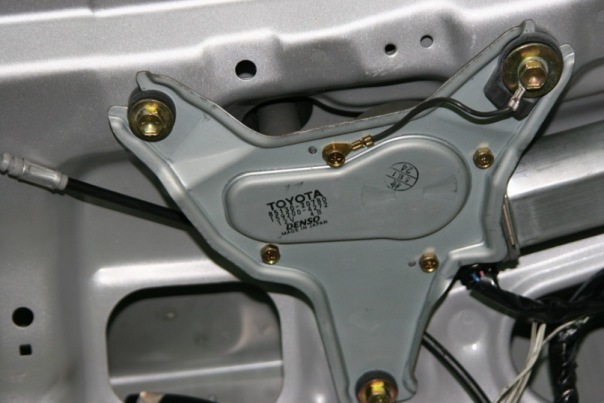 TOYOTA CELICA<br>2003.<br>    <br> <br>: 2000.